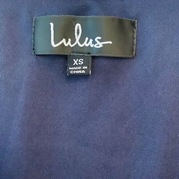 Lulu’s XS Blue Liberty Floral CottageCore Cold Shoulder Boho Flowy Dress - Picture 6 of 10